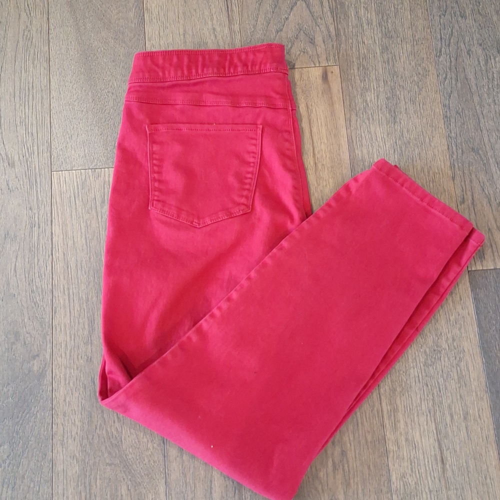#511 [8] FDJ red  pull on jeggings